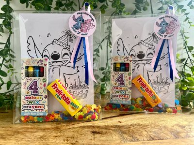 Traktatie stitch met waskrijtjes
