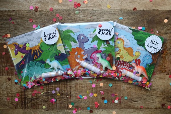 Traktatie Dinosaurus puzzel Traktatie Dinosaurus puzzel