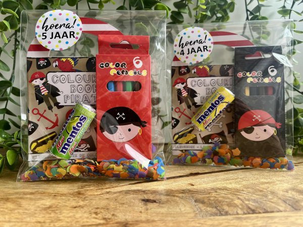 Traktatie piraat kleurboekje met potloodjes