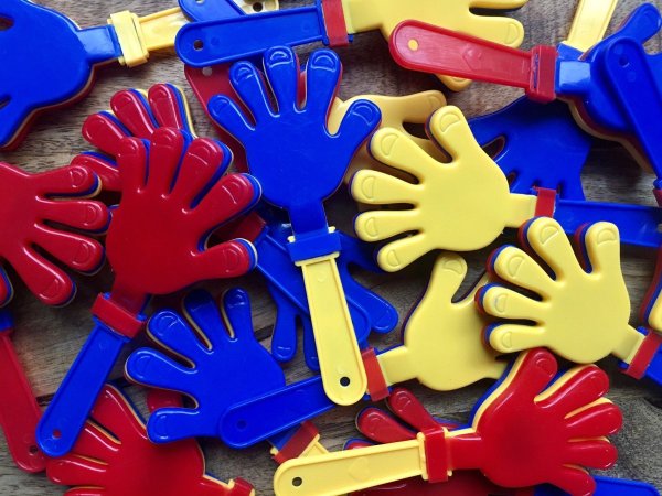 Grote klapperhandjes Grote klapperhandjes