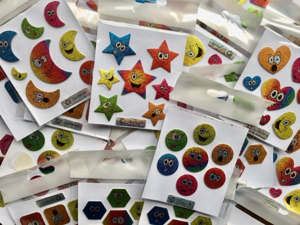 Klaparmband glitter traktatie smiley Klaparmband glitter traktatie smiley