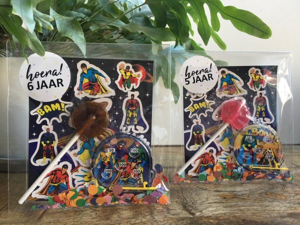 Superhelden flipperspel traktatie Superhelden flipperspel traktatie