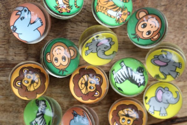 Jungle stuiterbal fluitje traktatie