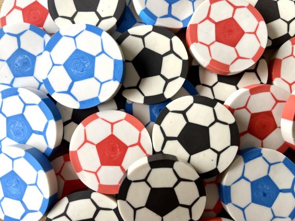 Voetbal gum / gom Voetbal gum / gom